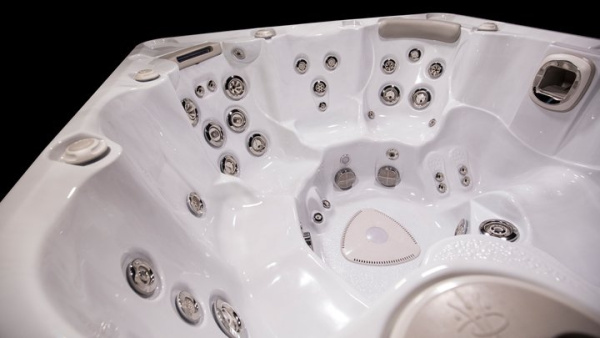 Спа бассейн Hydropool Self Cleaning 695 Platinum